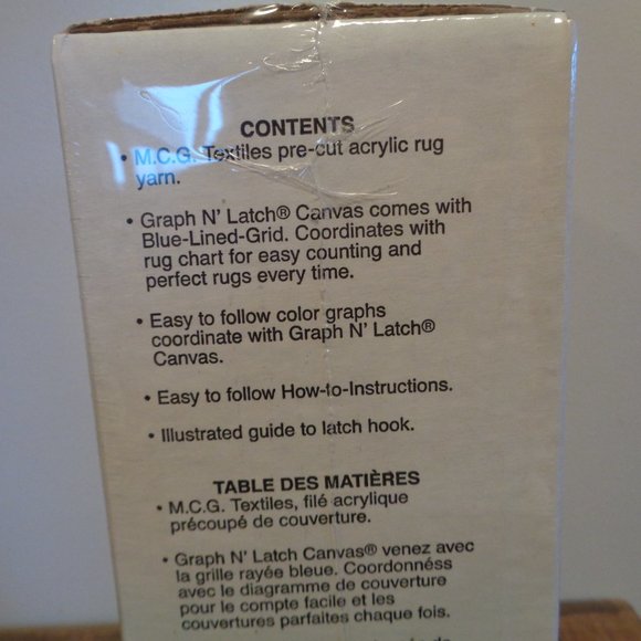 Graph N' Latch Red Floral Geometric Rug Kit NIB - Picture 7 of 9